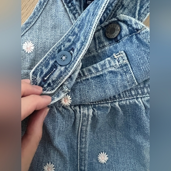 GAP Baby Denim Shortalls 6-12 M - Picture 6 of 6